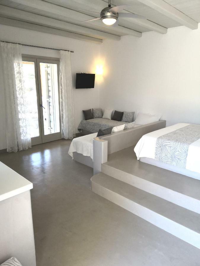 Notos Villa Schoinoussa Luaran gambar