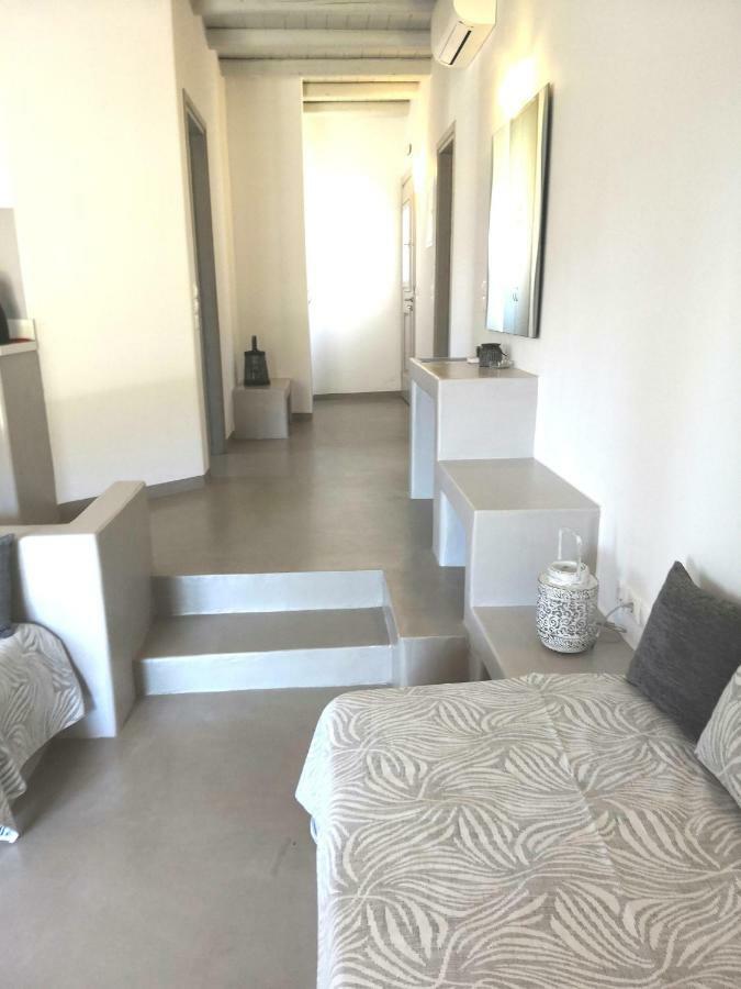 Notos Villa Schoinoussa Luaran gambar
