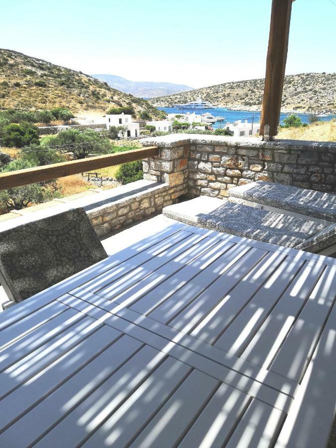Notos Villa Schoinoussa Luaran gambar